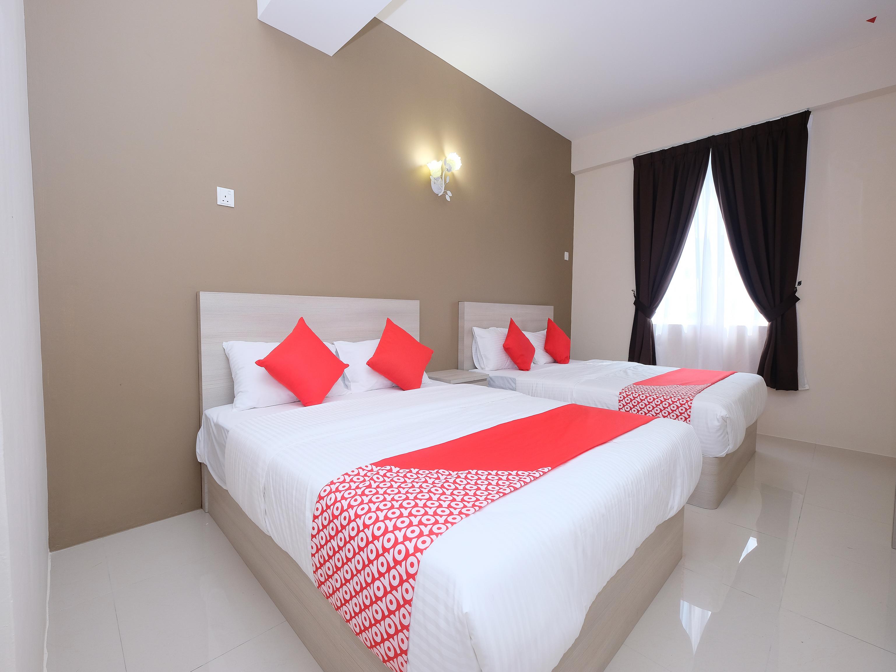 Super Oyo 43935 Mancalin Hotel Куантан Екстер'єр фото