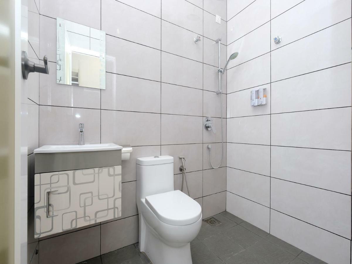 Super Oyo 43935 Mancalin Hotel Куантан Екстер'єр фото